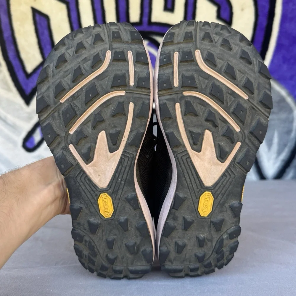 Size 8.5 - Topo MTN Racer 3 Women's Trail Running Shoes Sneakers Black/Mauve - Picture 8 of 10
